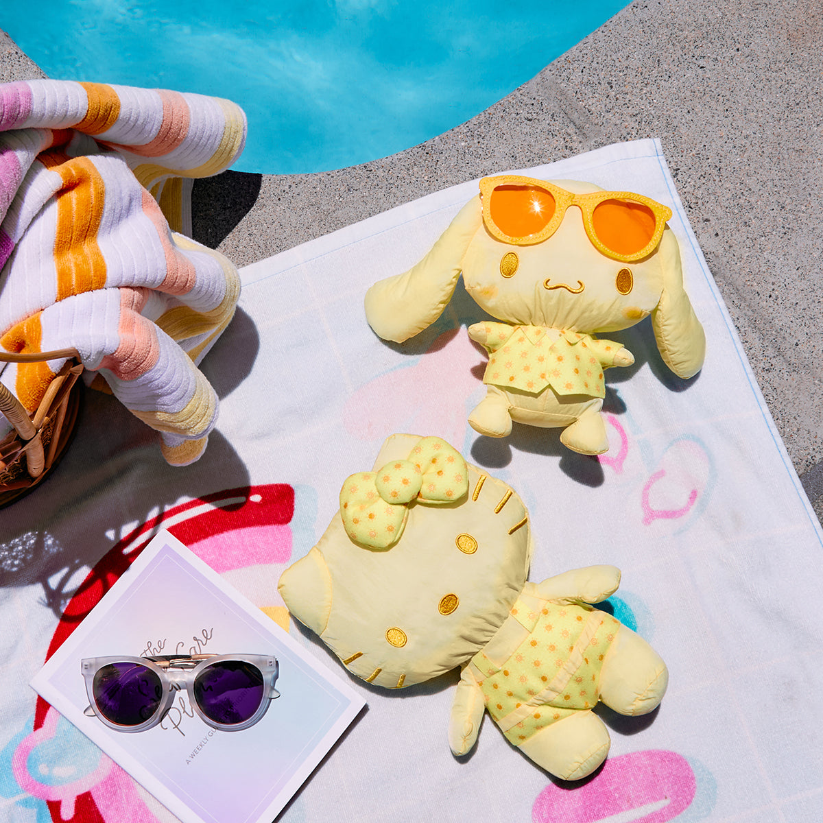Hello Kitty Seasons of Friendship Summer 10 Inch Plush