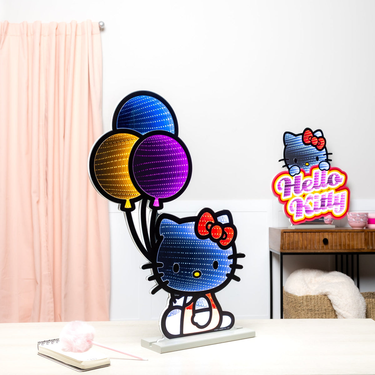 Hello Kitty 24 Inch Balloons Ekkolight Infinity Light