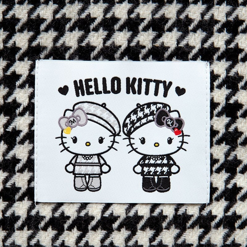 Hello Kitty Monochrome Birthday Knit Scarf